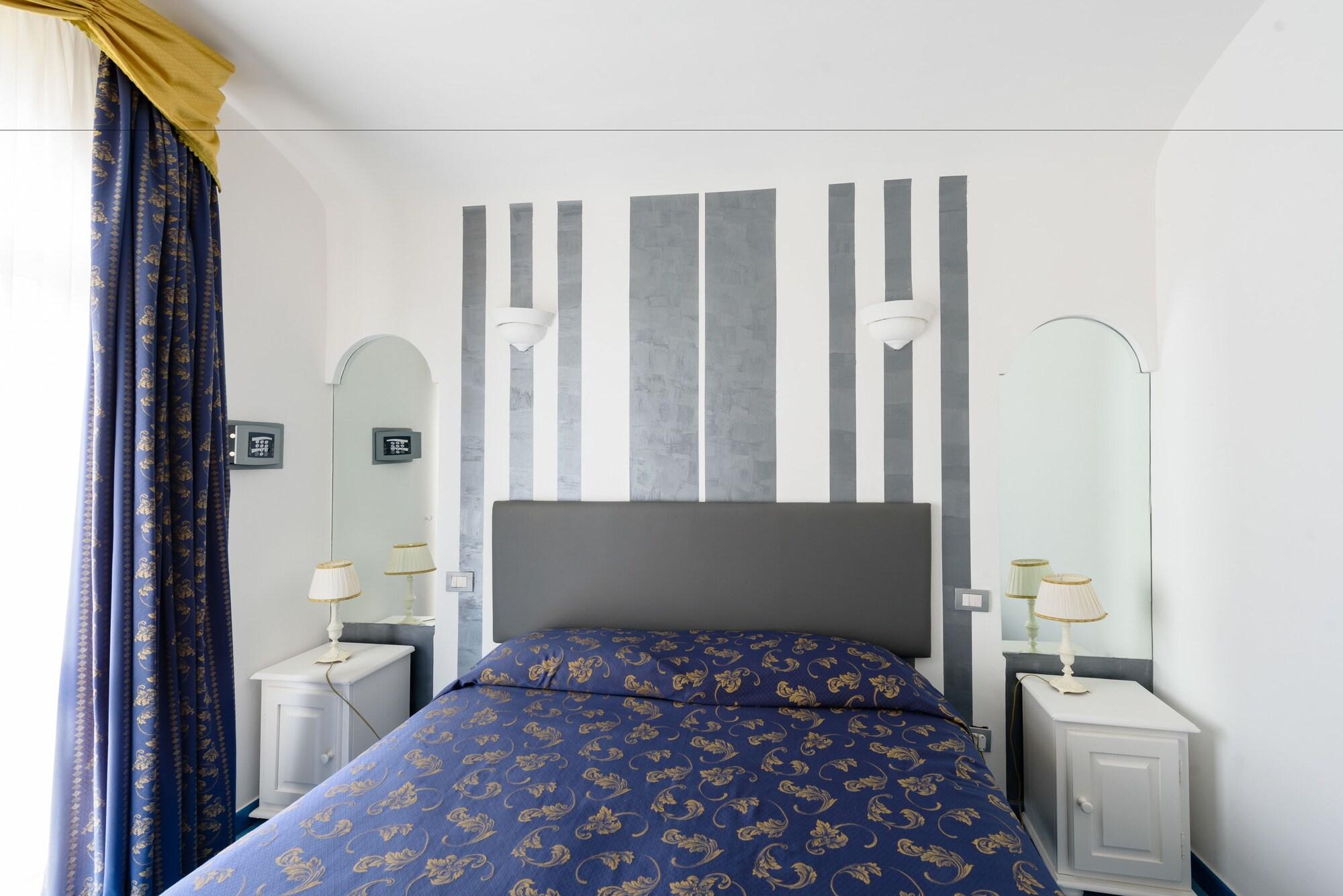 Hotel Bussola Анакапри Екстериор снимка