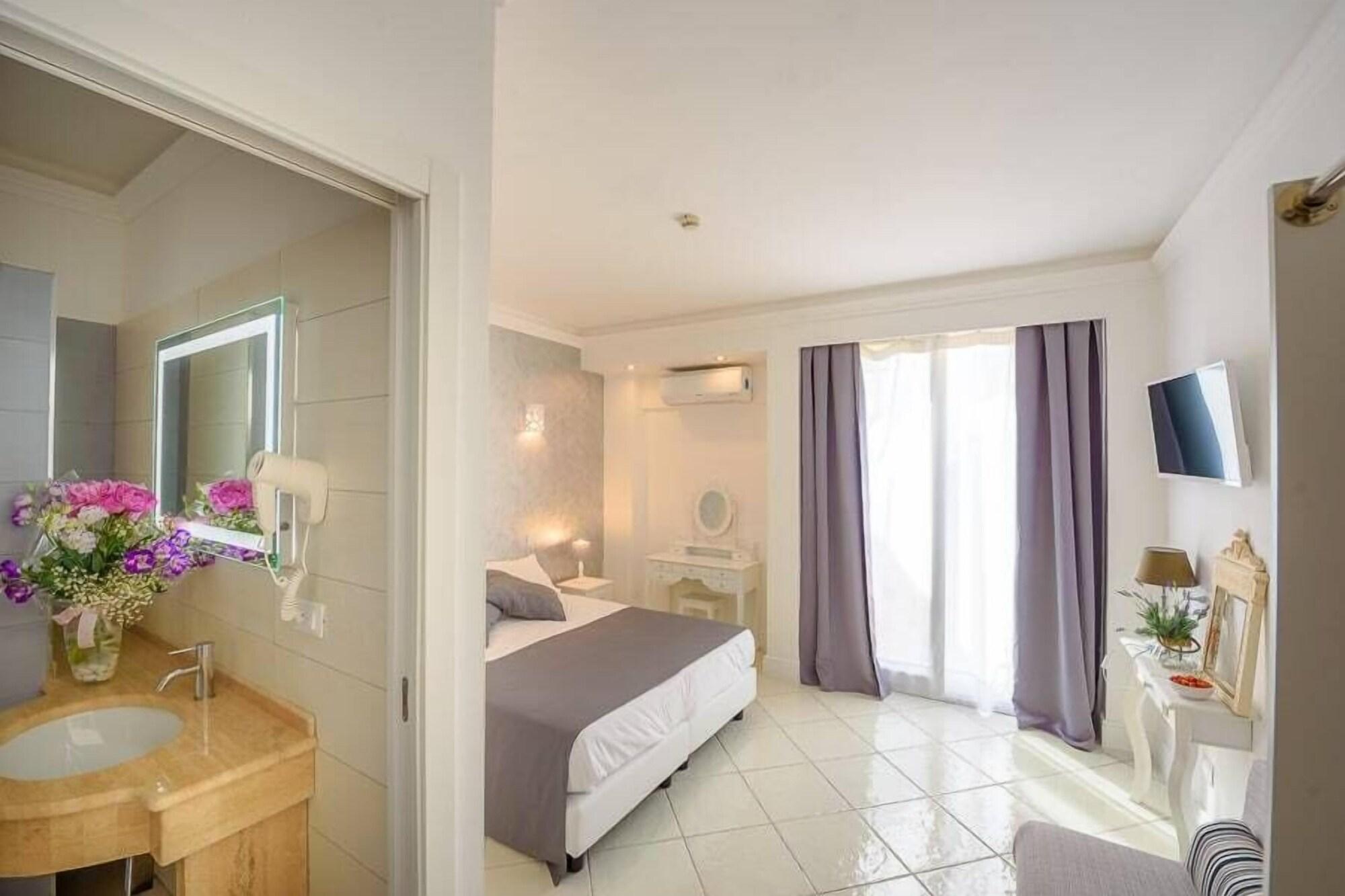 Hotel Bussola Анакапри Екстериор снимка