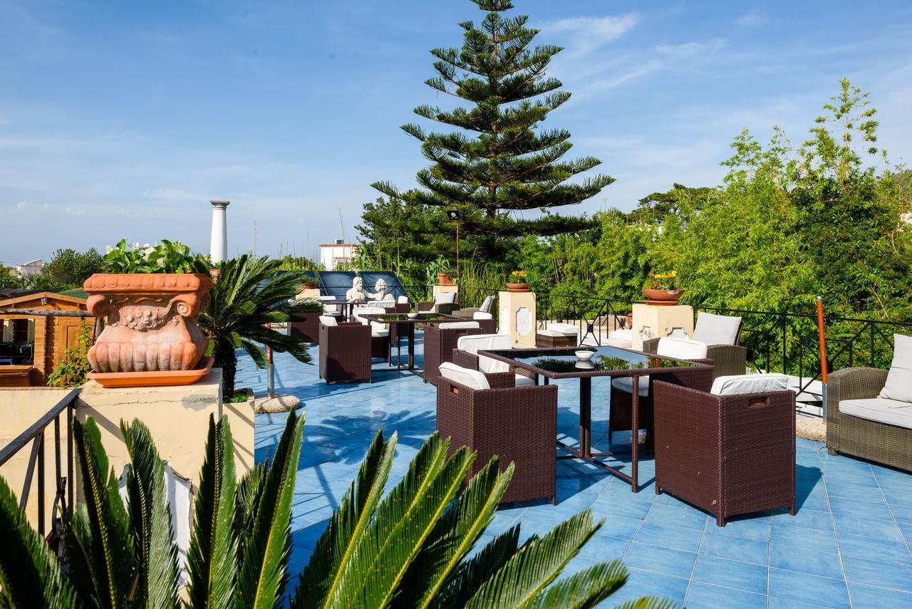 Hotel Bussola Анакапри Екстериор снимка